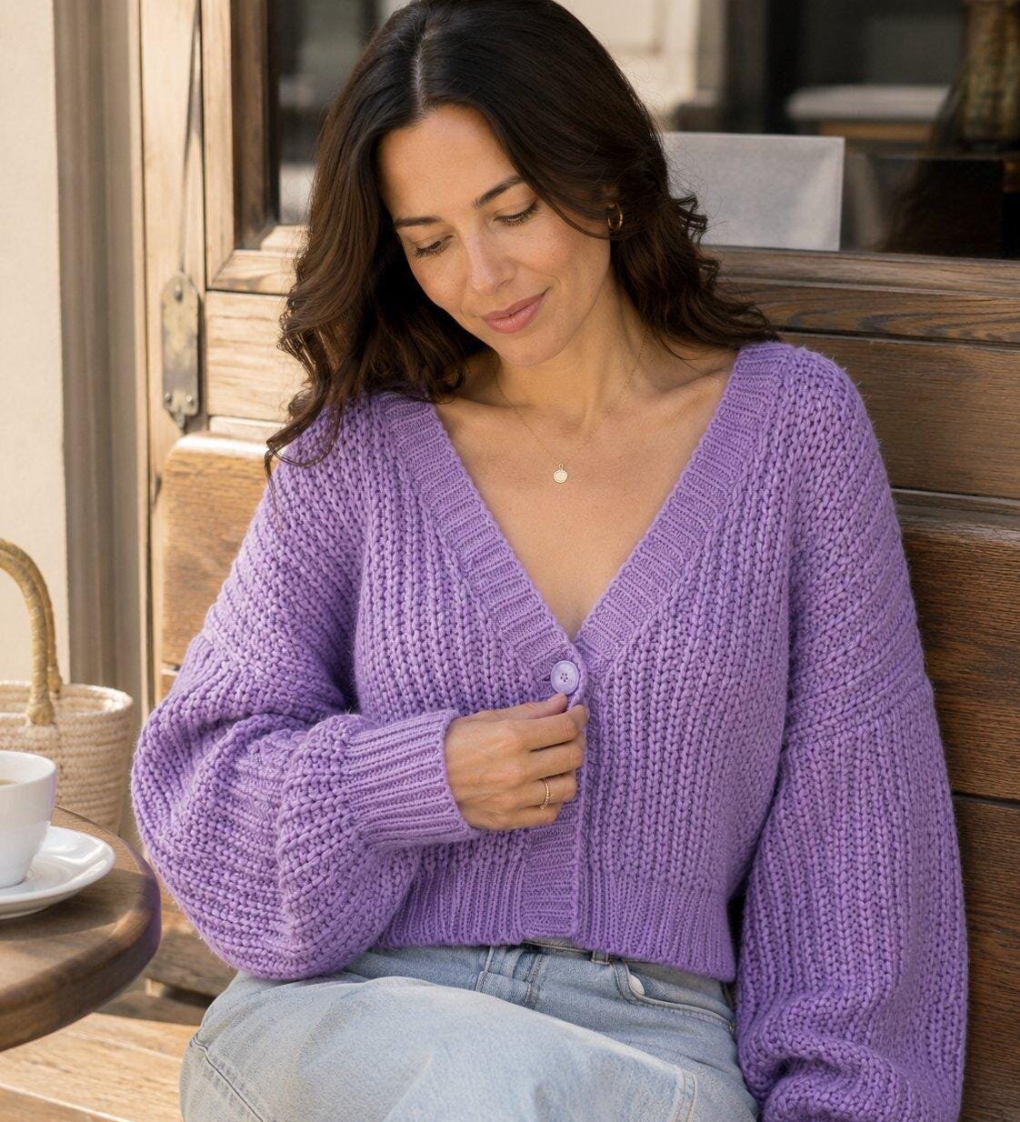Women's Cropped Chunky Knit Cardigan