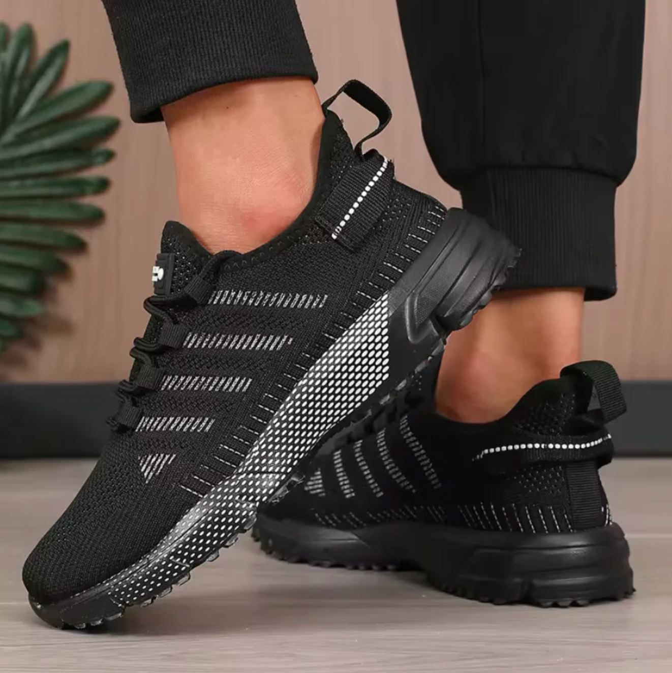 Men's Lightweight Breathable Casual Sneakers