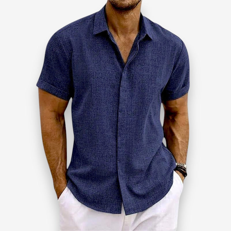 Men's Lightweight Short Sleeve Button-Down Shirt