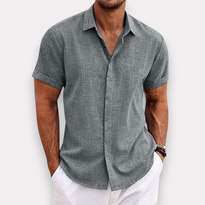 Men's Lightweight Short Sleeve Button-Down Shirt