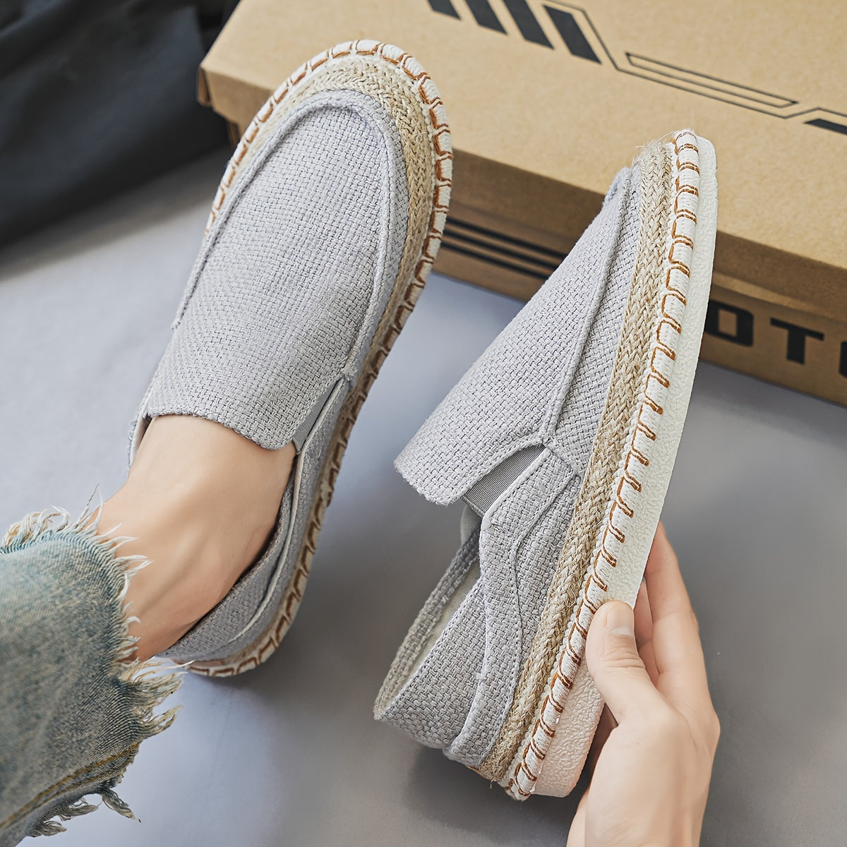 Men's Lightweight Slip-On Casual Shoes