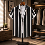 Men's Lightweight Vertical Stripe Short Sleeve Shirt