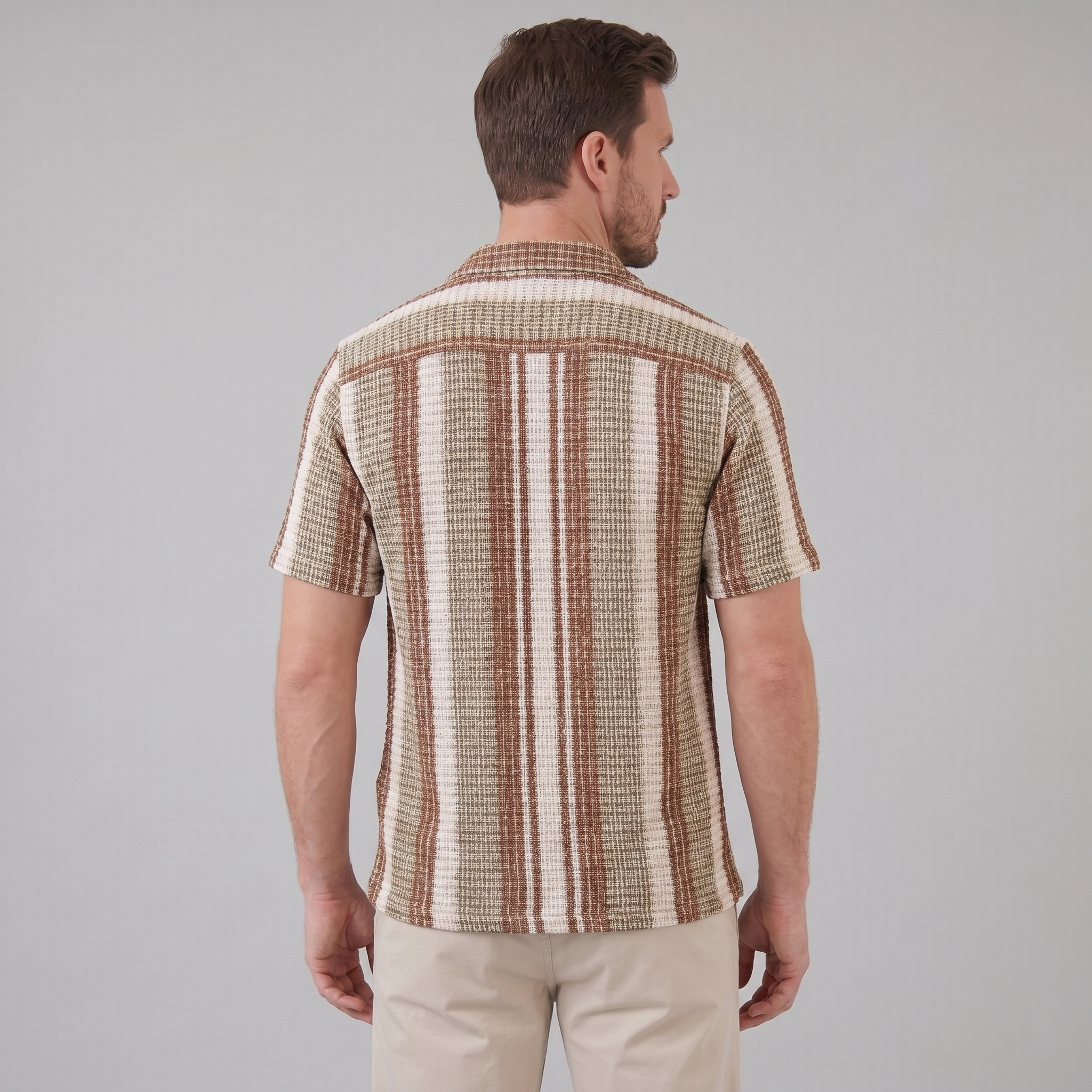 Men's Striped Short Sleeve Button-Down Shirt