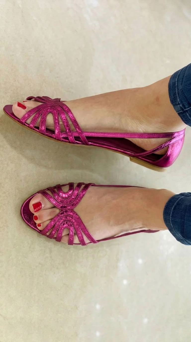 Women's Elegant Flat Sandals with Gold Straps