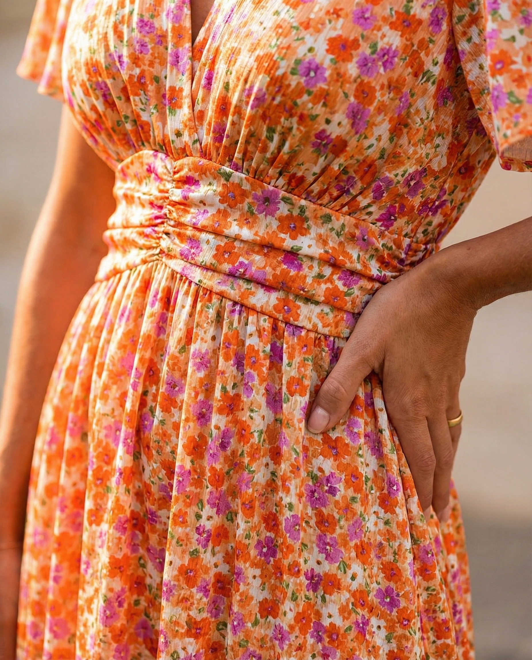 Women's Floral Fitted Summer Dress with V-Neck