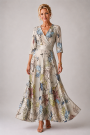 Women's Floral V-Neck Fitted Dress with Flared Skirt