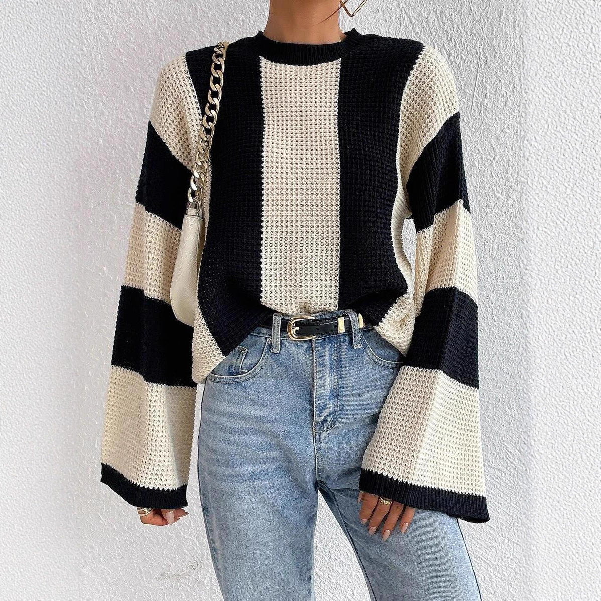 Women's Knit Pullover with Wide Sleeves and Striped Pattern