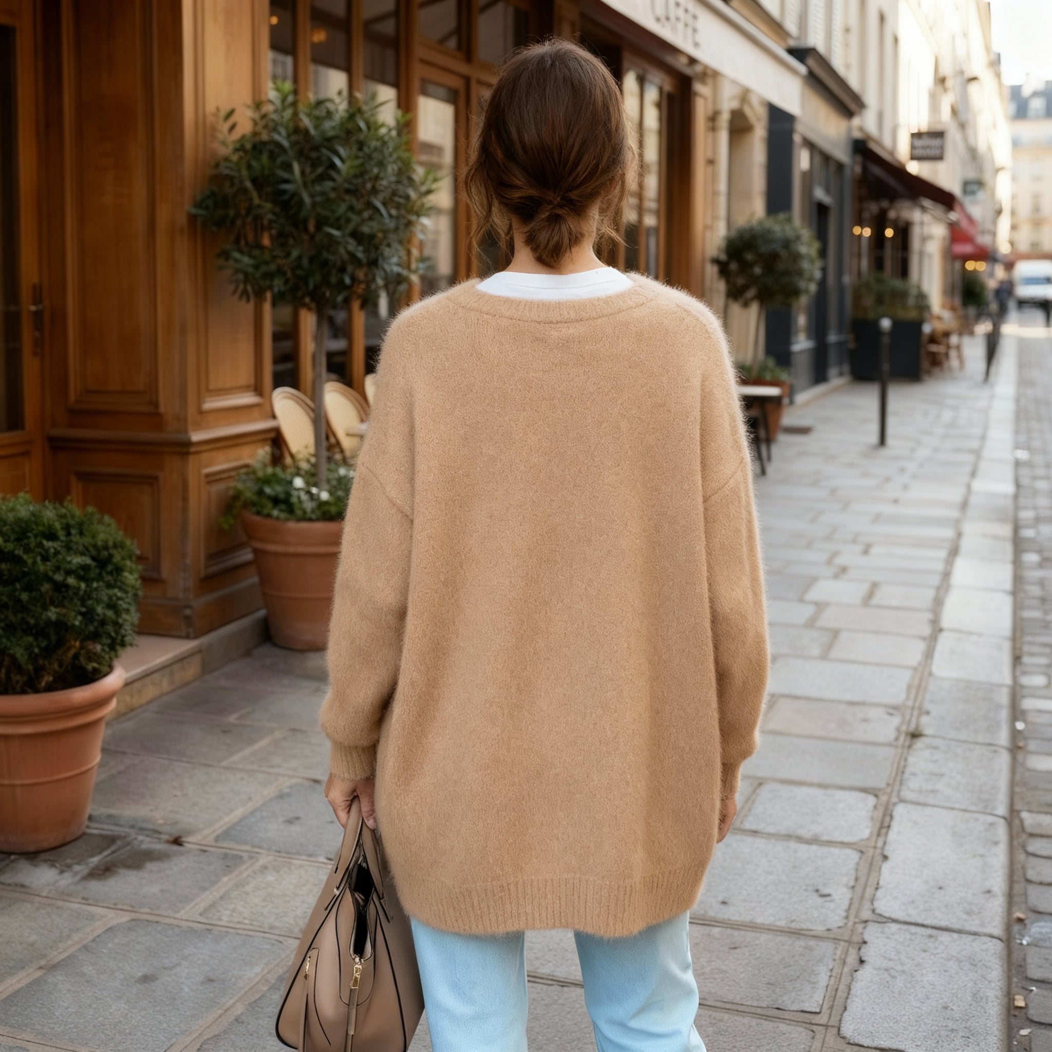 Women's Long Cardigan Sweater with Buttoned Closure and Cozy Fit