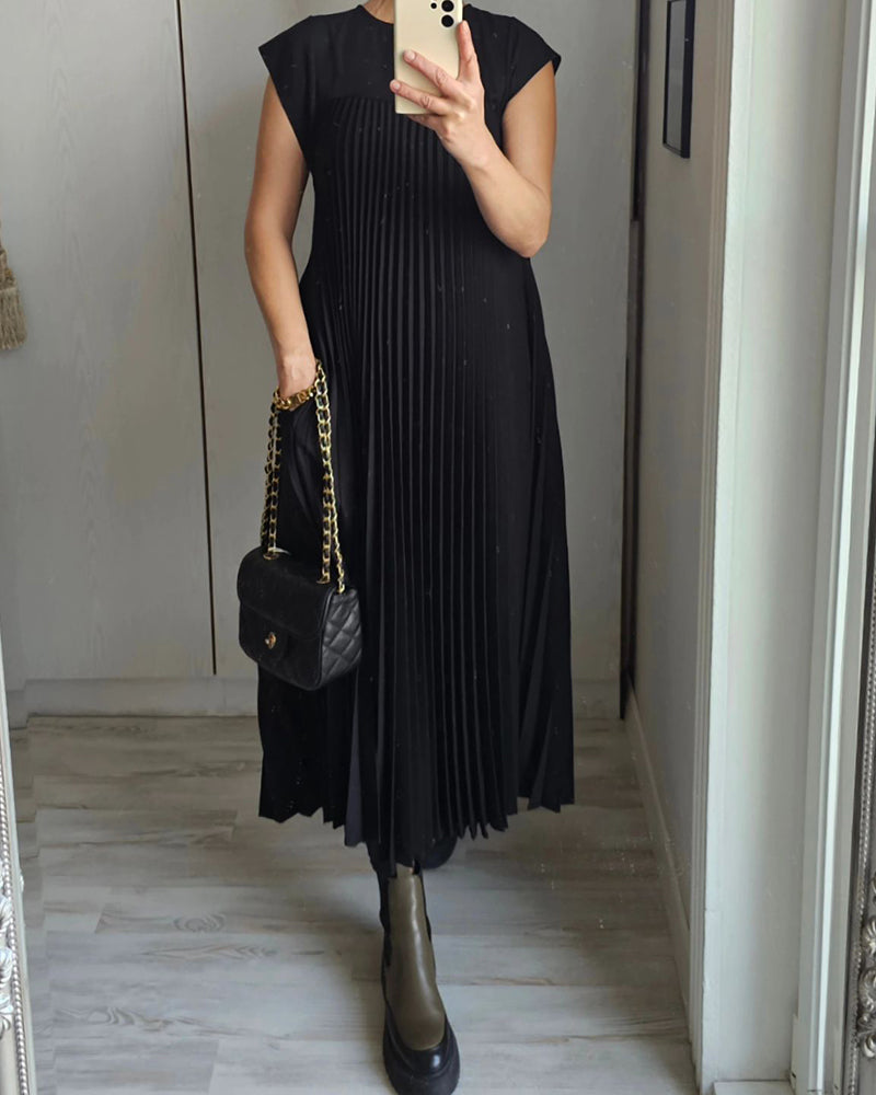Women's Pleated Sleeveless Midi Dress with Elegant Design