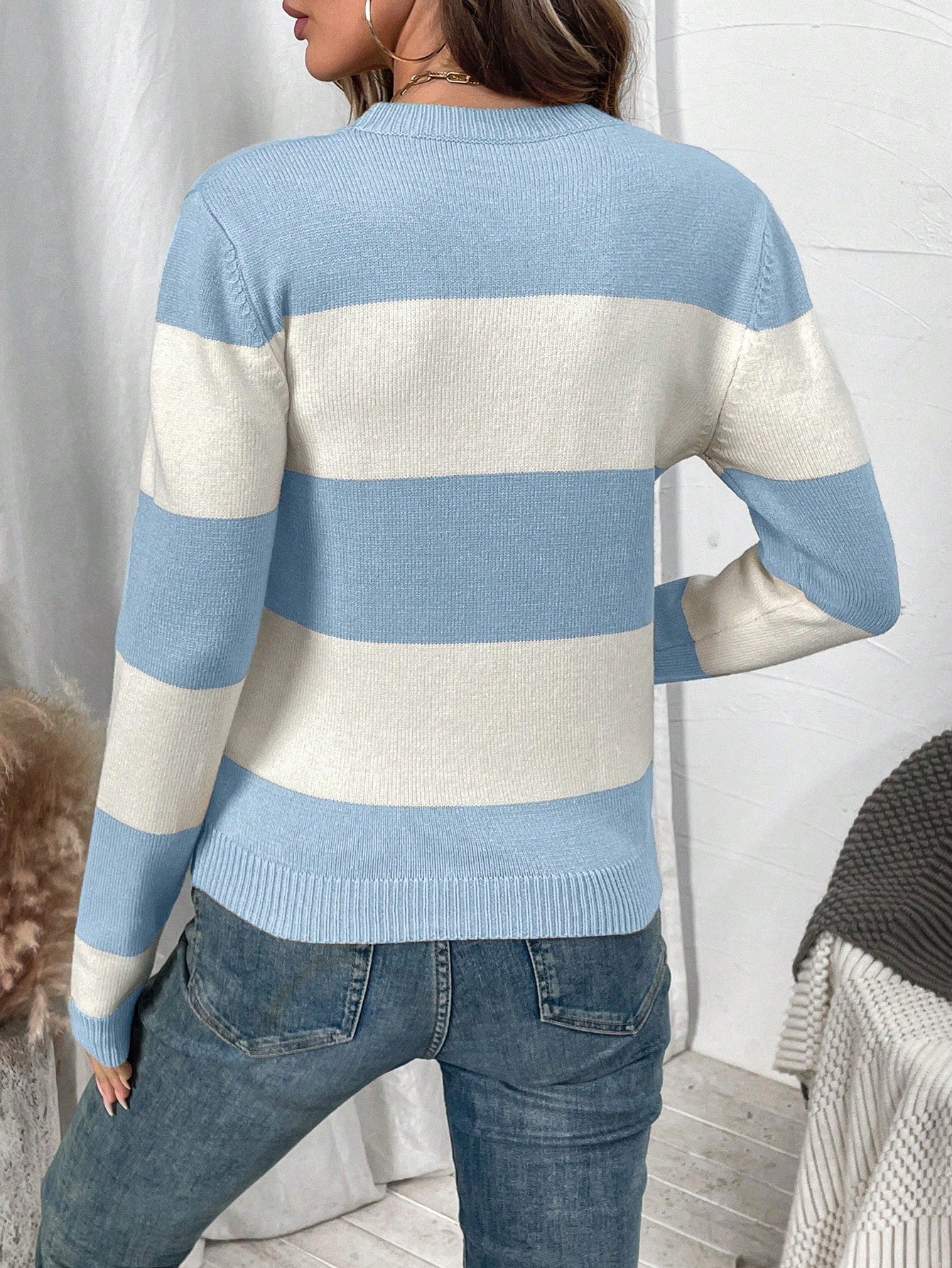 Women's Striped Long Sleeve Crew Neck Sweater