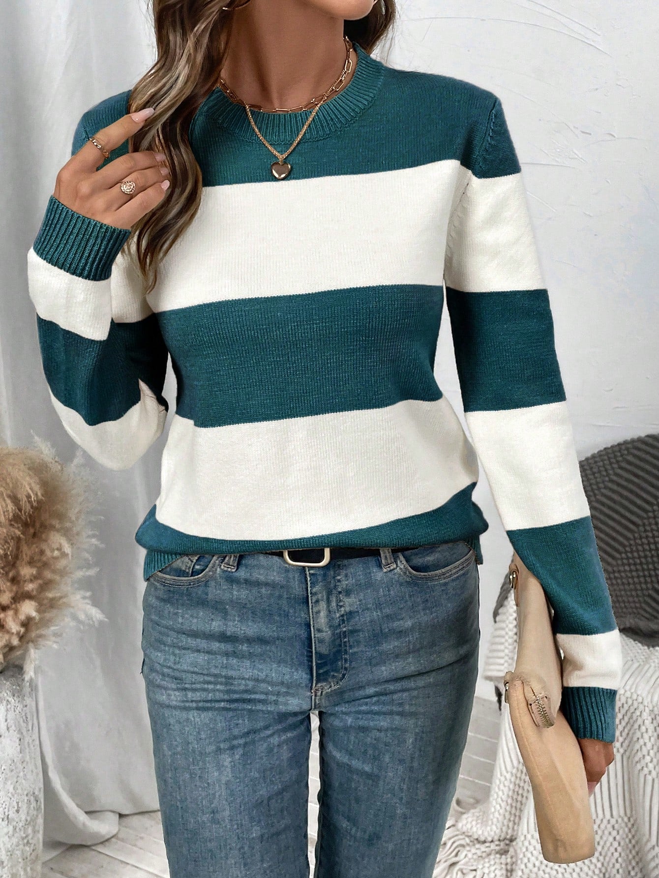 Women's Striped Long Sleeve Crew Neck Sweater