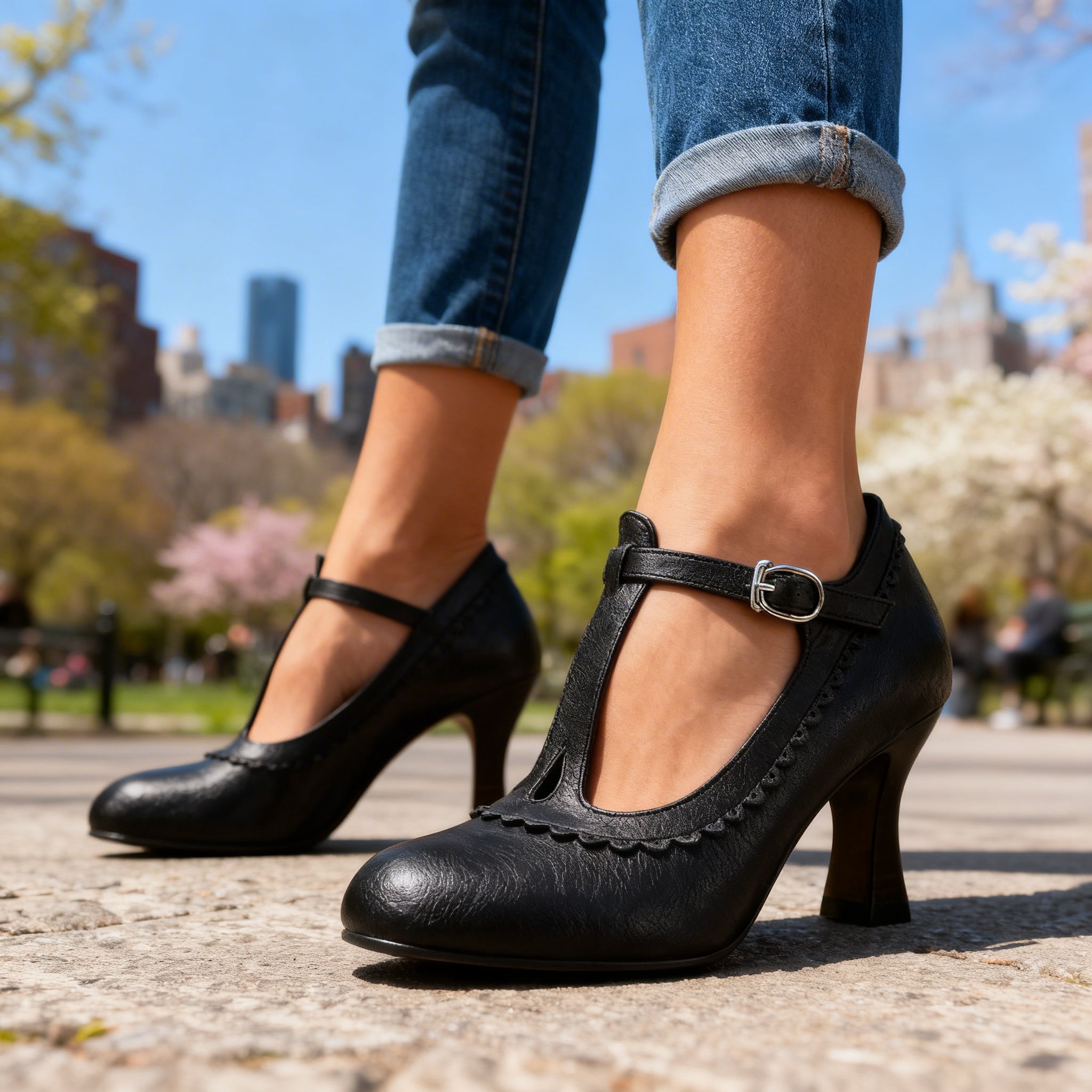 Women's Vintage T-Strap Slippers with Wavy Trim