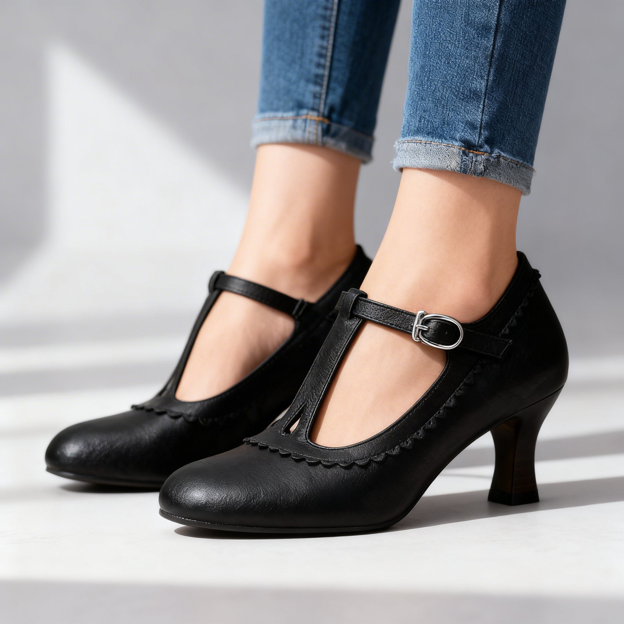 Women's Vintage T-Strap Slippers with Wavy Trim