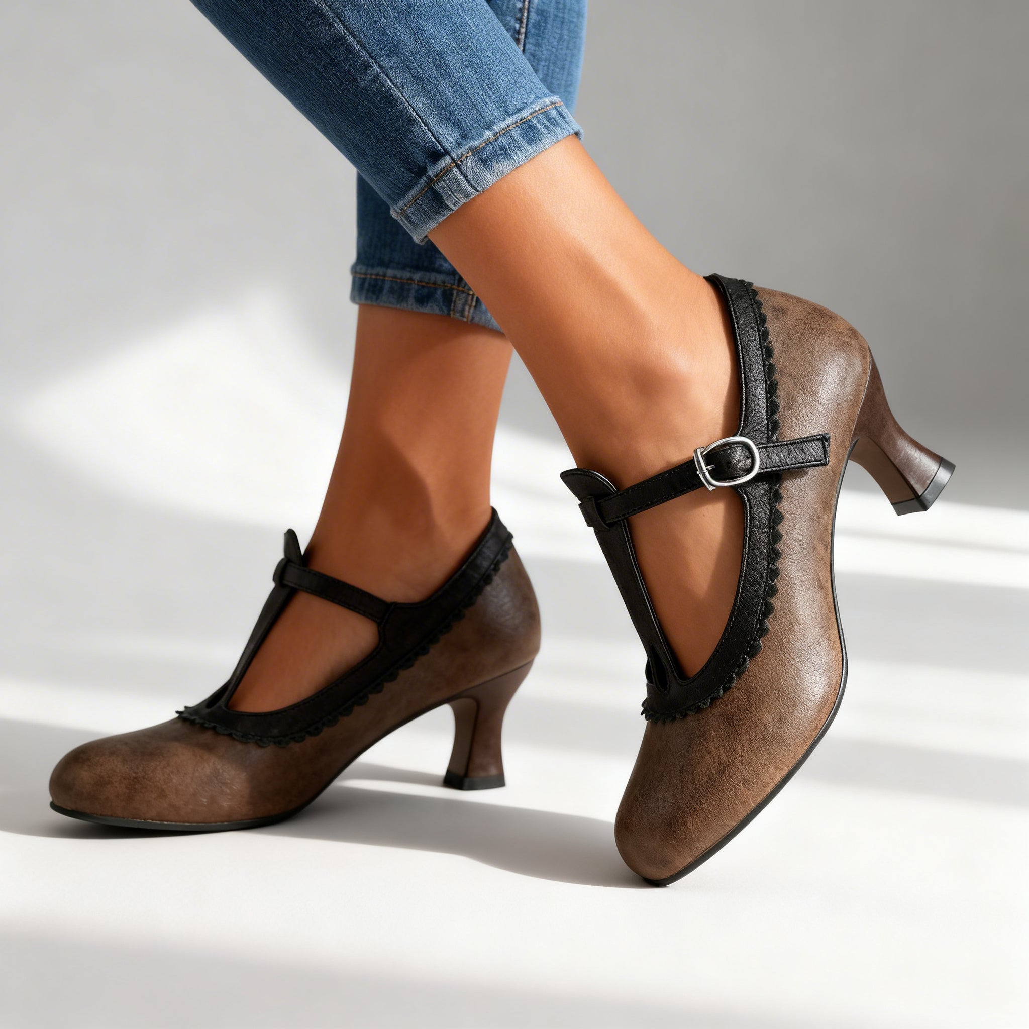 Women's Vintage T-Strap Slippers with Wavy Trim