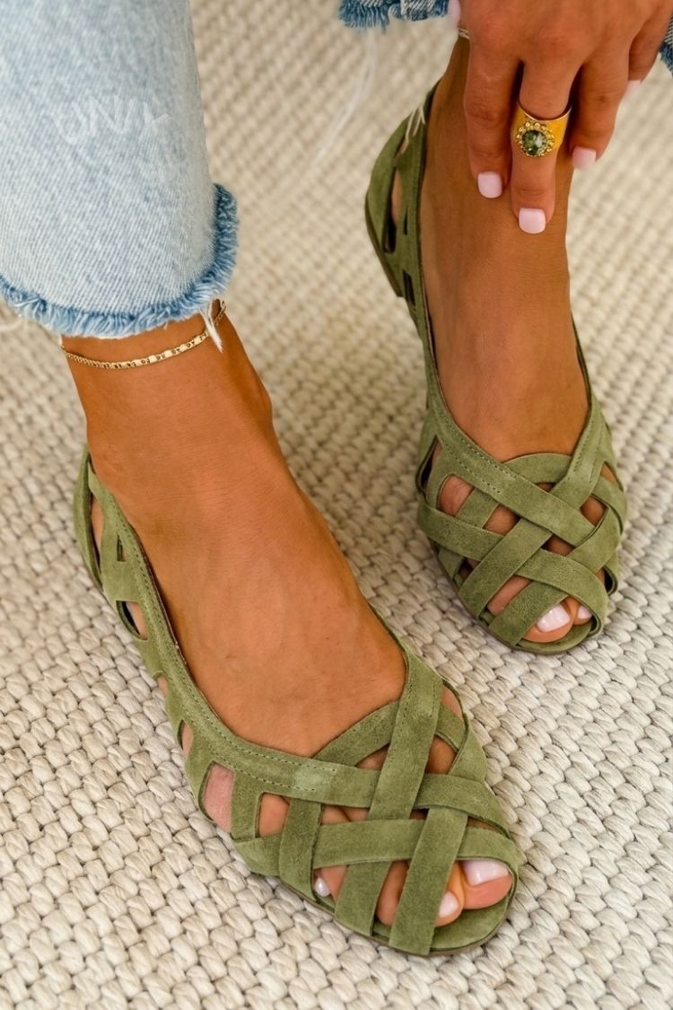 Women's Woven Slip-On Sandals with Comfort Design