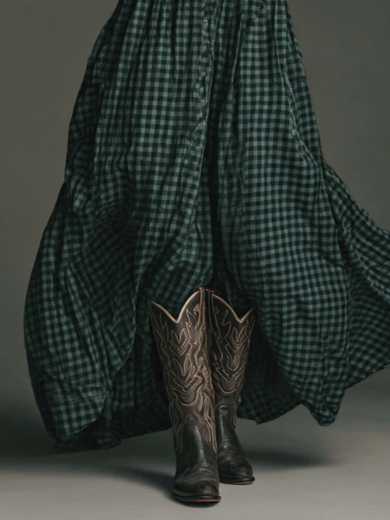 Women's Vintage Neckline Evening Dress in Plaid
