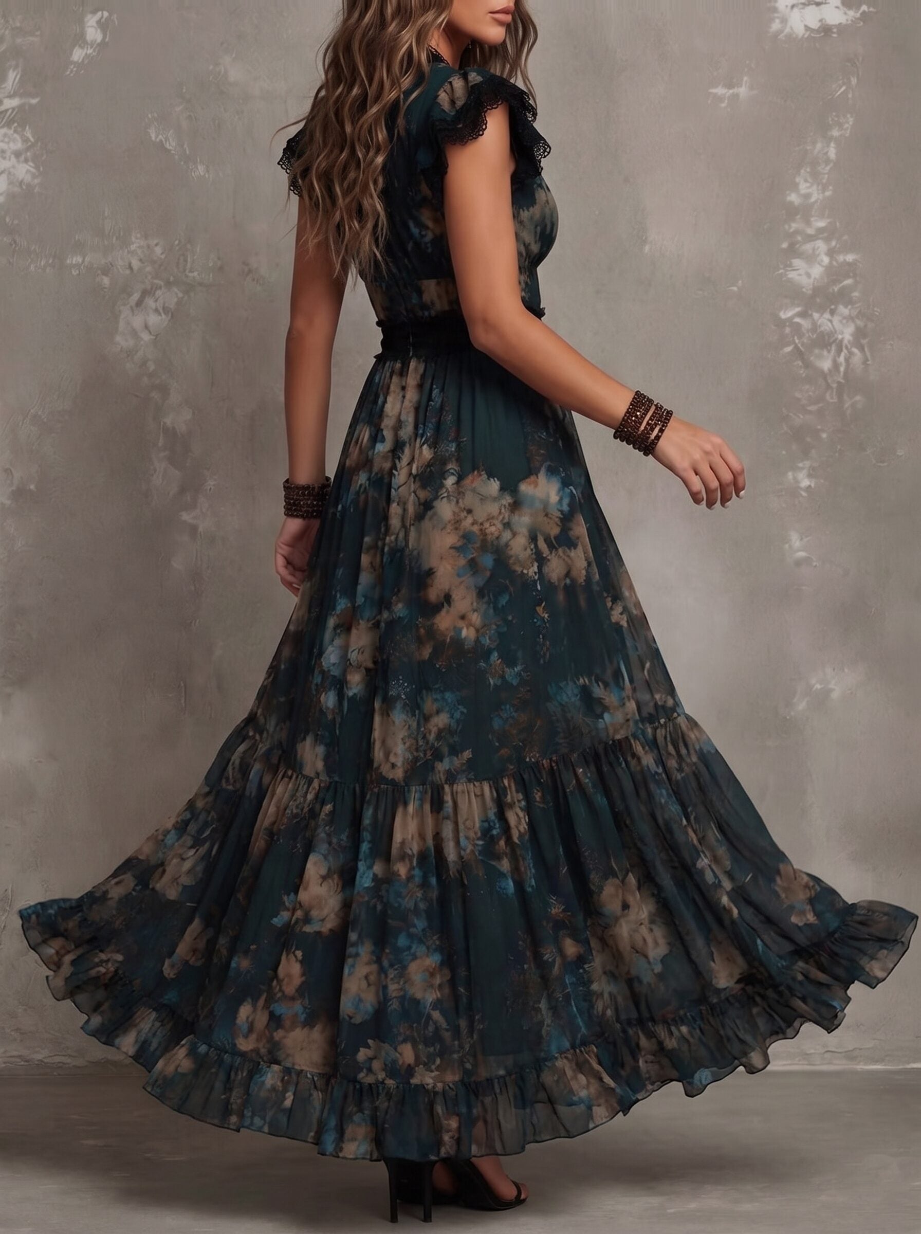 Women's Vintage Neckline Evening Dress in Lace
