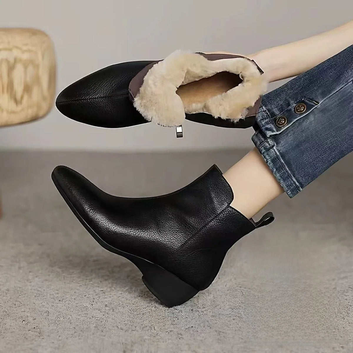 Women's Faux Fur Lined Chelsea Boots
