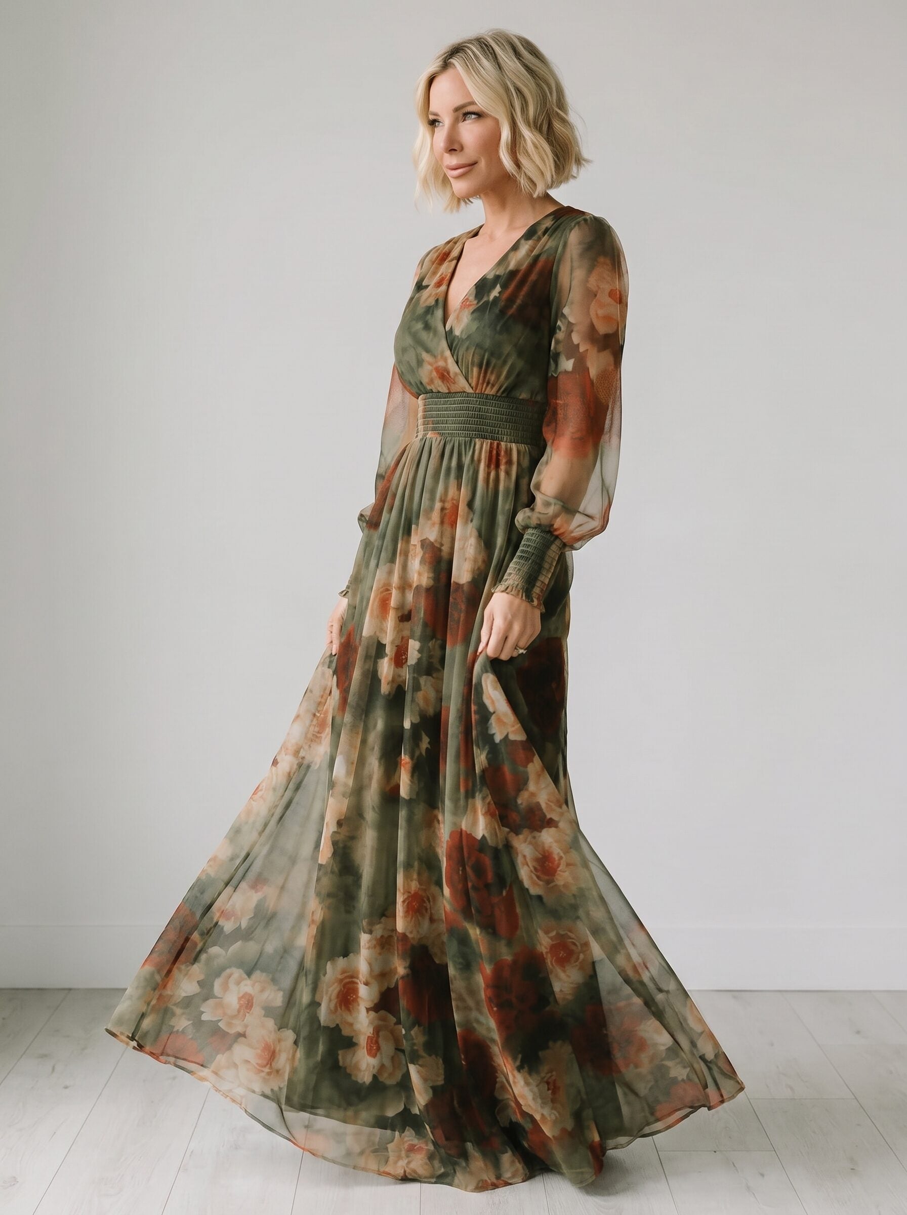 Women's Vintage Neckline Evening Dress in Floral