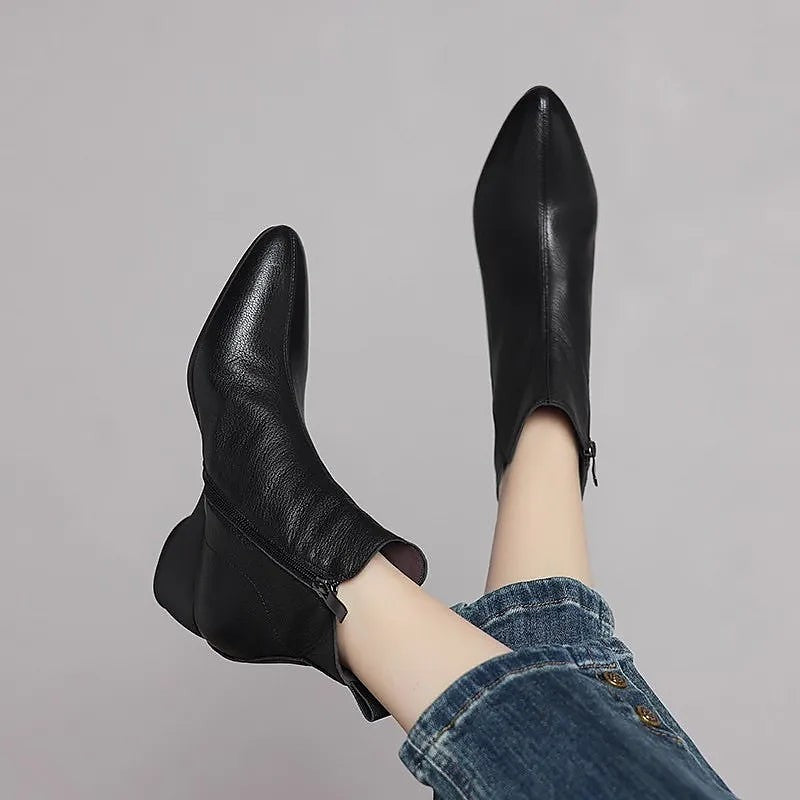 Women's Faux Fur Lined Chelsea Boots
