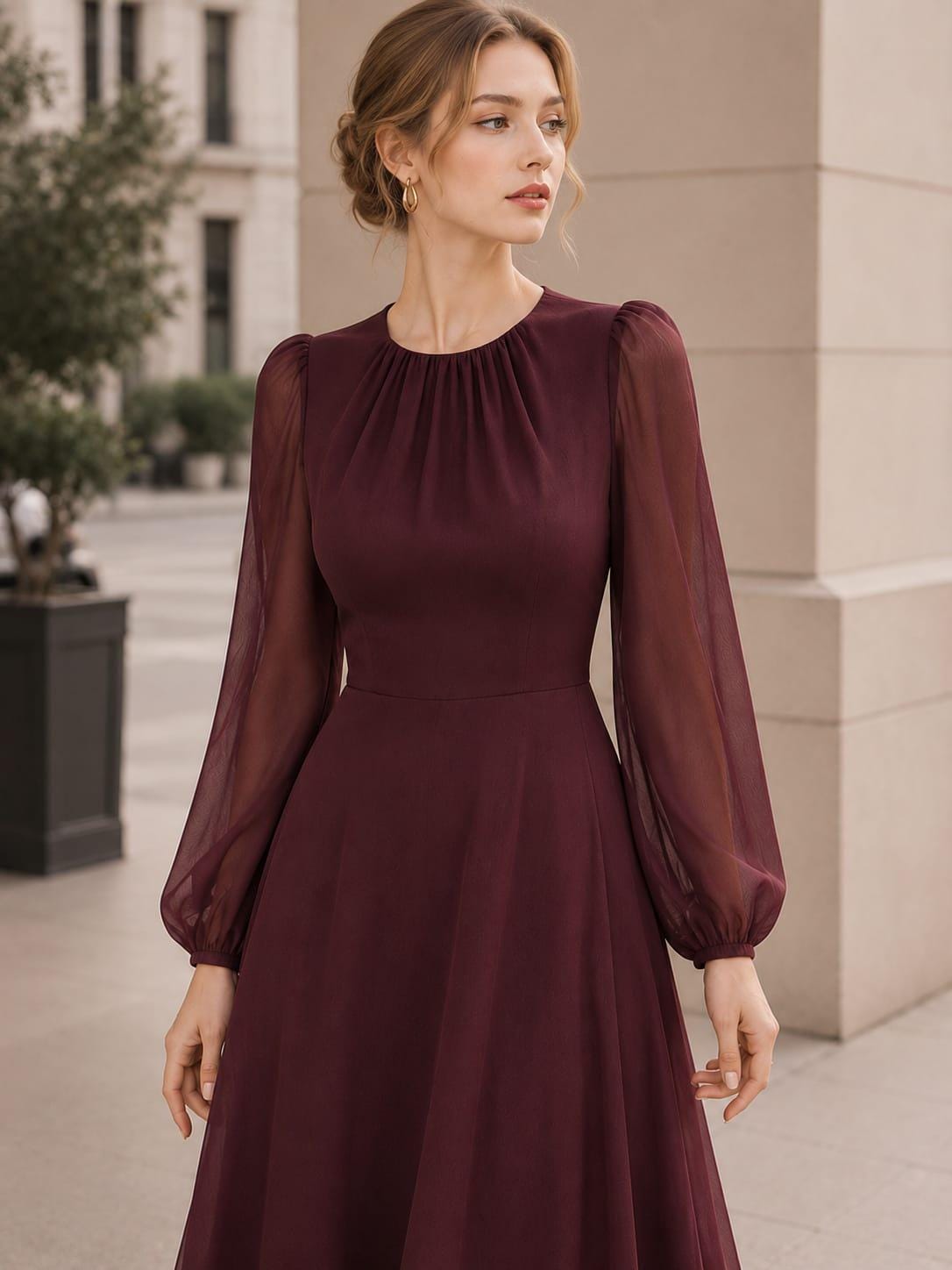 Women's Vintage Neckline Evening Dress in Chiffon