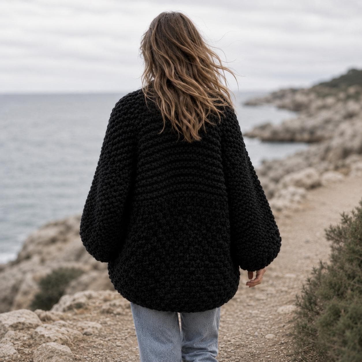 Women's Oversized Chunky Knit Cardigan