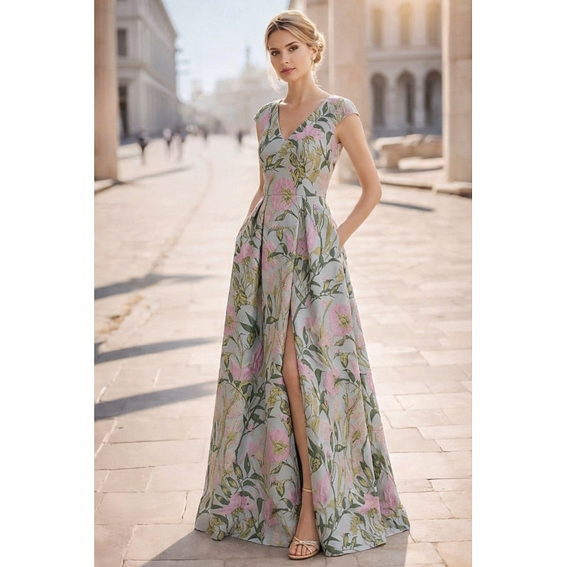 Women's Vintage Neckline Evening Dress in Emerald
